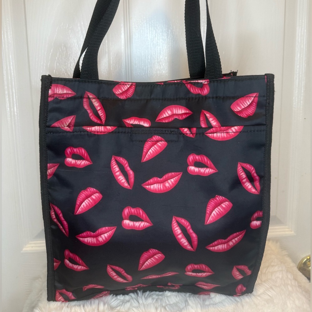 LIPS TOTE BAG BLACK WITH PINK